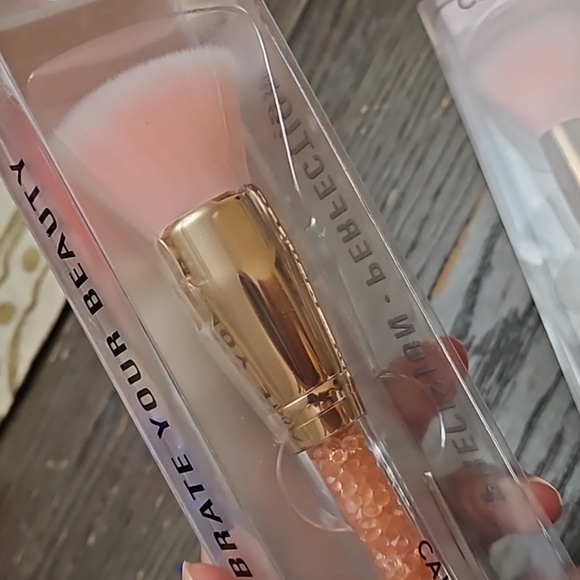 Cala-Rose Quartz, lot of 2, buffing and powder brush, pink and gold, new - Picture 5 of 8